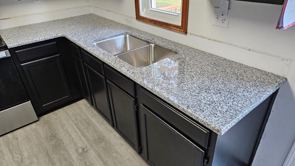 granite-kitchen-countertops-maumee-ohio-TCC