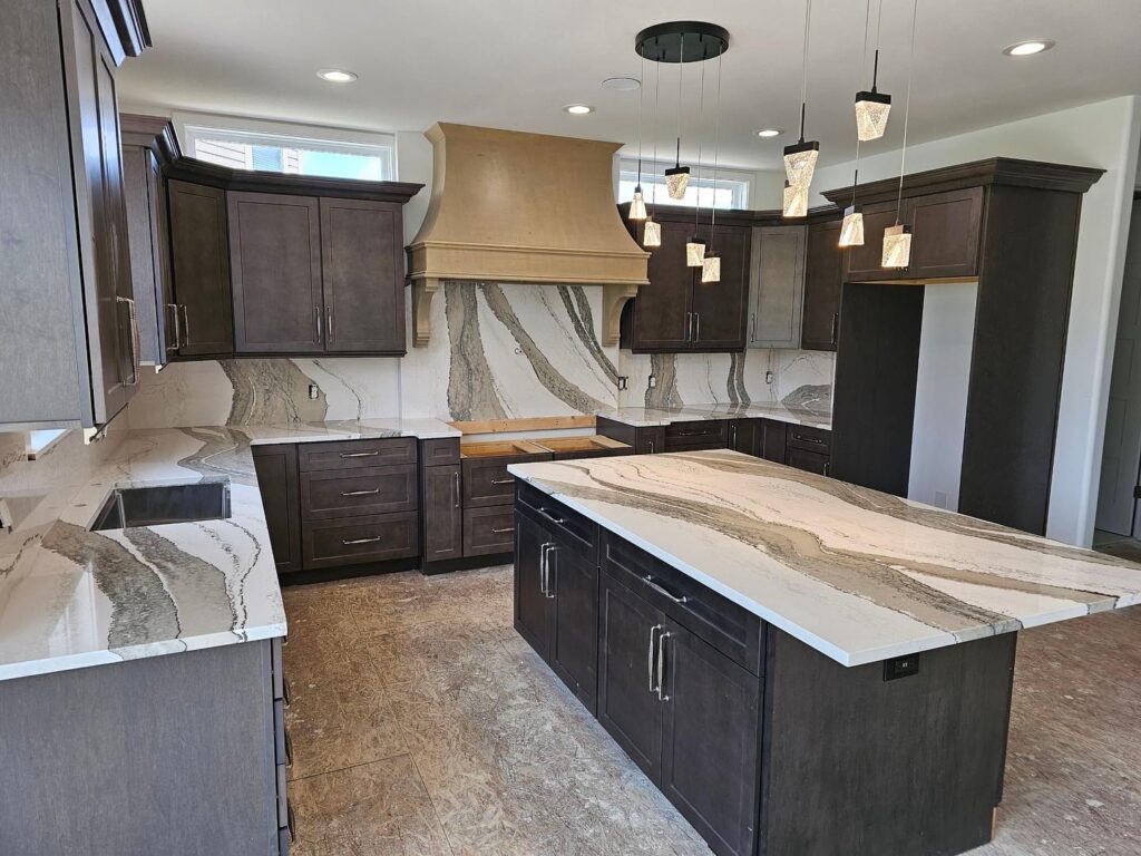 quartz-backsplash-installation-maumee-TCC