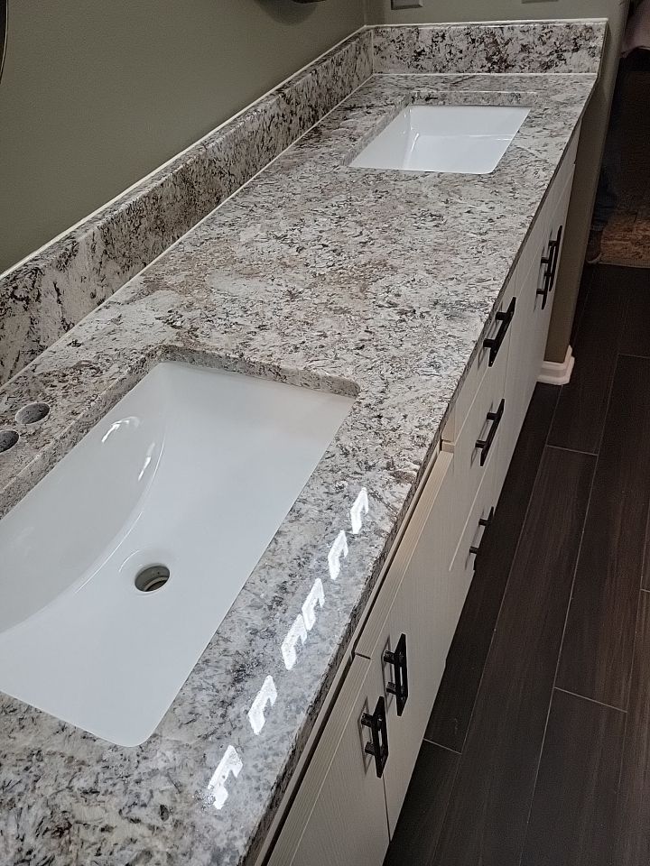 granite-bathroom-countertop-installer-perrysburg-tcc-2