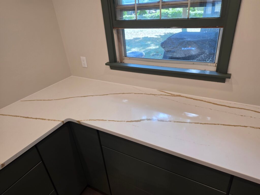quartz-countertops-sylvania-toledo-custom-countertops-2